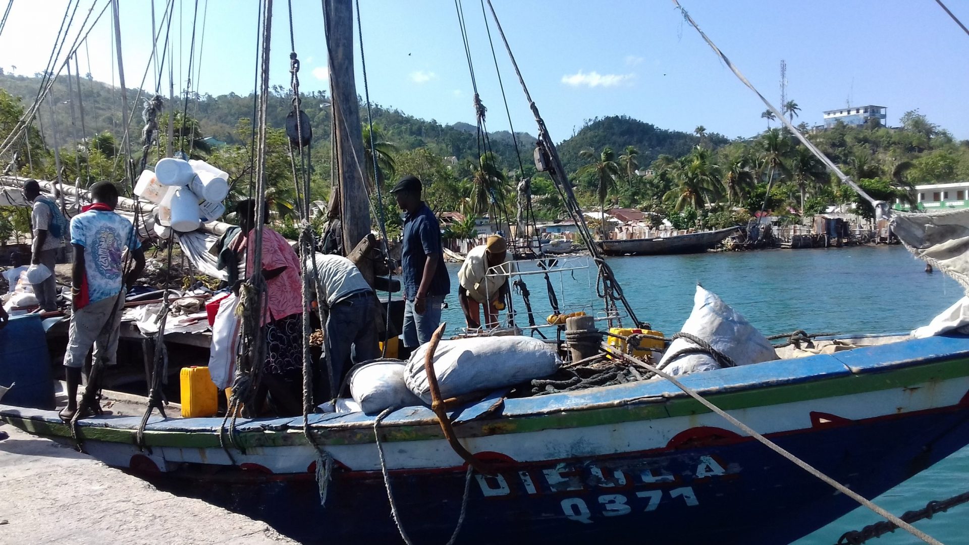 Les Gangs Se Livrent Au Piratage Des Bateaux En Ha Ti Ayibopost