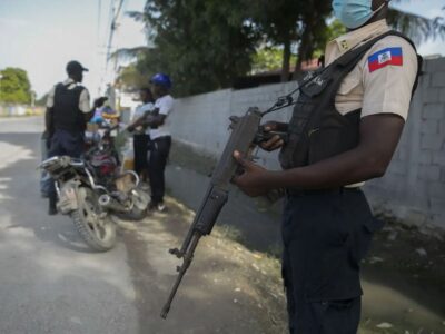 Policiers dans les rues Port-au-Prince