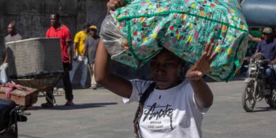 Habitante fuyant terreur Haiti