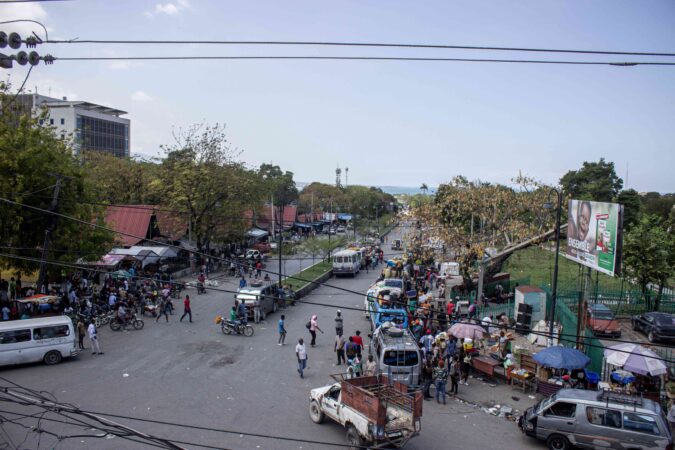 Station au Champ-de-Mars