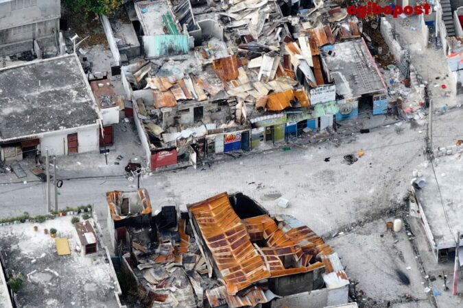 Les bandits ont incendié des centaines de maisons à Solino. Ayibopost