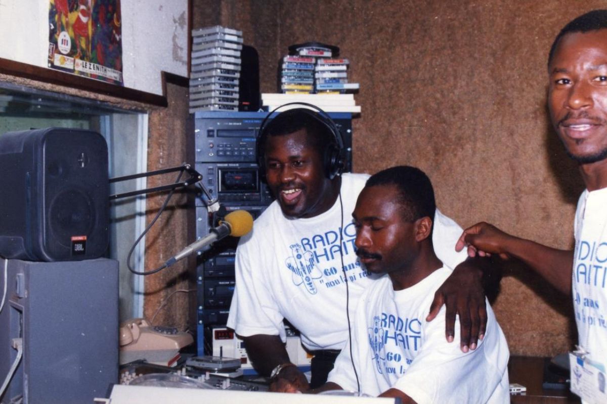 studio de Radio Haiti 1995