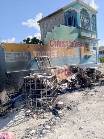 Attaques de gangs a Pont-Sonde